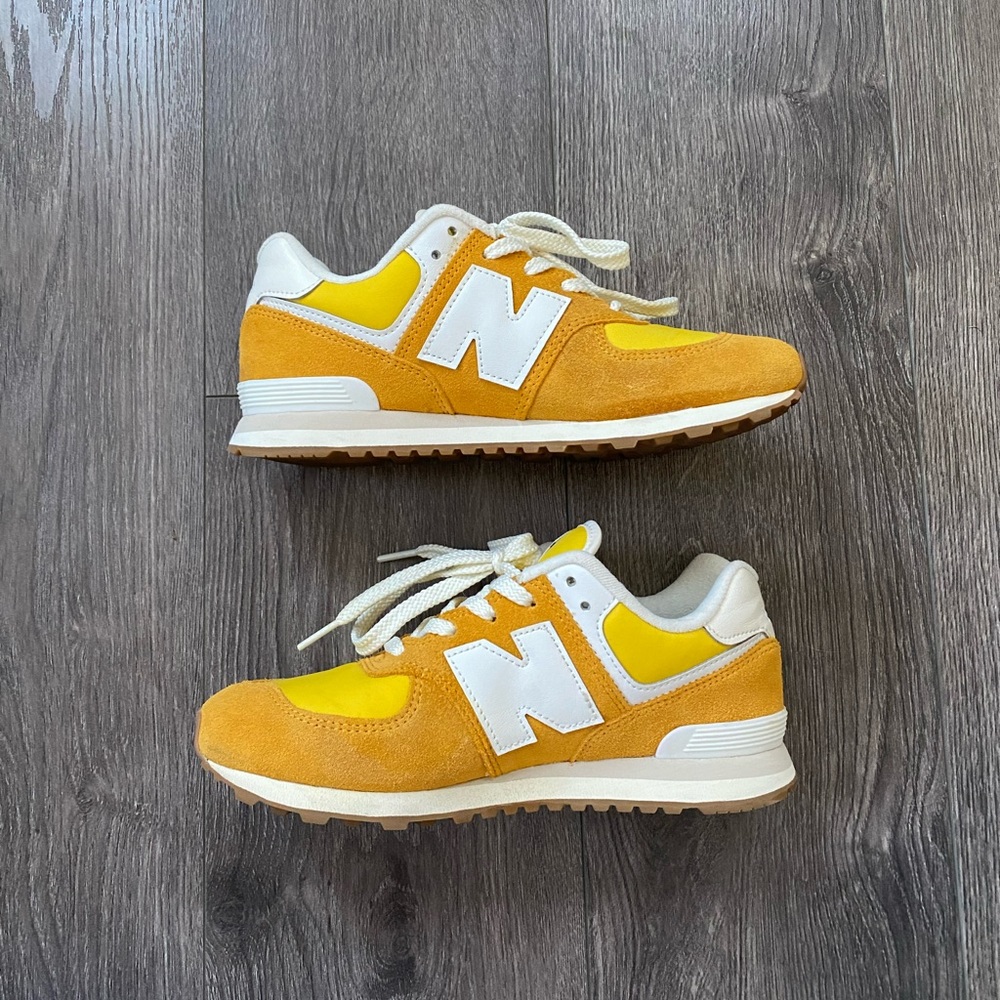 New Balance 574 sneakers